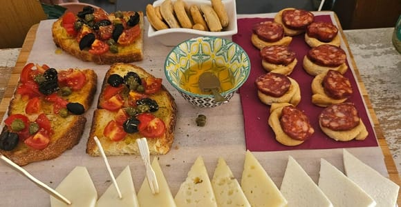 Lecce: Salento Wine and Cheese Tasting with Sommelier