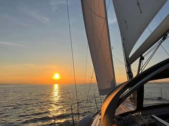 Navigation au coucher du soleil sur le lac de Constance