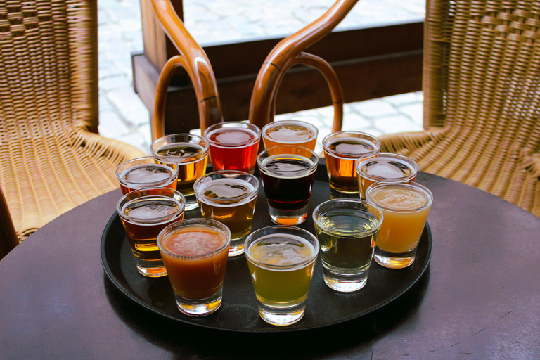 Riga: Old Town Walking Tour & 14-Beer Tasting