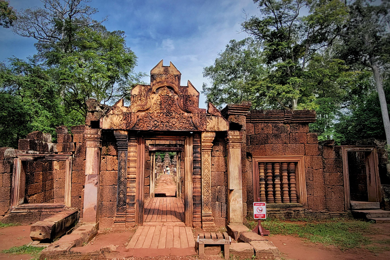 Entdecke Banteay Srei, Kbal Spean und ein lokales Dorf Abenteuer