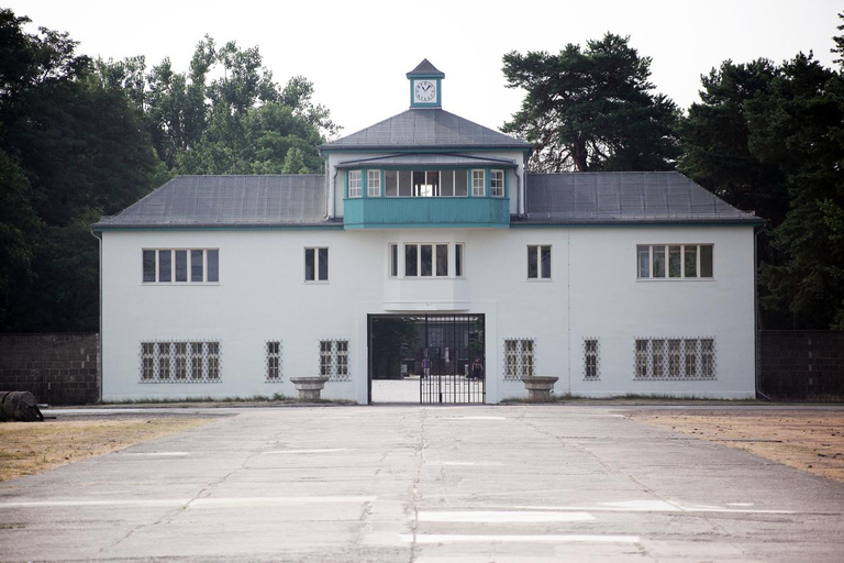 Ab Berlin: Tagestour zur Gedenkstätte SachsenhausenAb Berlin: Private Tagestour zur Gedenkstätte Sachsenhausen