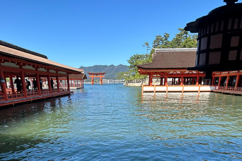 Hiroshima & Miyajima: 6.5-Hour Private Tour (Spanish Guide)