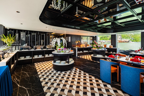 河内/卡巴兰哈湾游轮 - 皮划艇、按摩浴缸、滑水道河内/吉婆兰哈湾游船之旅：皮划艇、按摩浴缸、滑水道