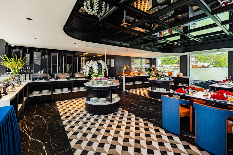 河内/卡巴兰哈湾游轮 - 皮划艇、按摩浴缸、滑水道河内/吉婆兰哈湾游船之旅：皮划艇、按摩浴缸、滑水道