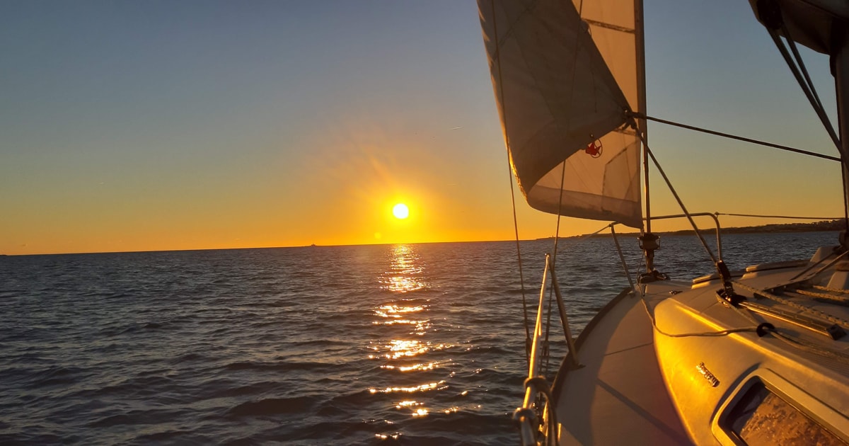 Lissabon Zeiltocht Bij Zonsondergang Op De Rivier De Taag Getyourguide