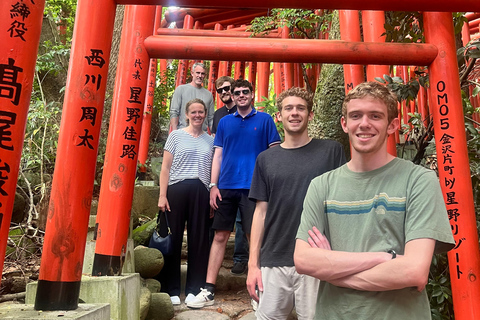 Kanazawa: Walking & Calligraphy Tour with an ex-Pro Athlete