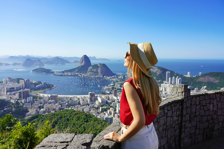 Rio: Photoshoot at Mirante Dona Marta Premium (25 Photos)