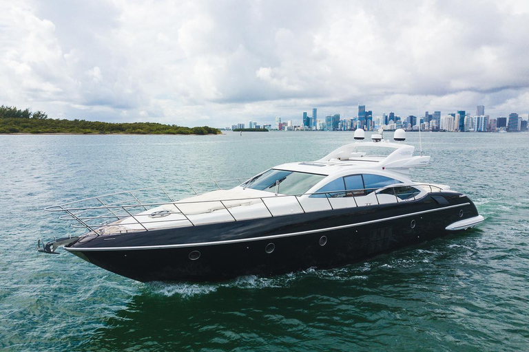 Miami: 2025 Axopar 37 Brabus Edition Boat Rental
