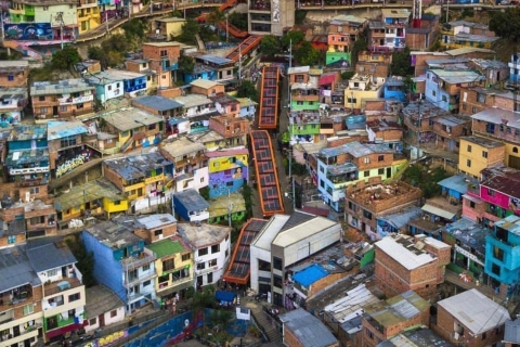 Medellin: Comuna 13 Wycieczka z przewodnikiem i typowymi przekąskami