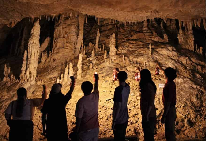 San Antonio: Laternentour in den Natural Bridge Caverns. Foto: GetYourGuide