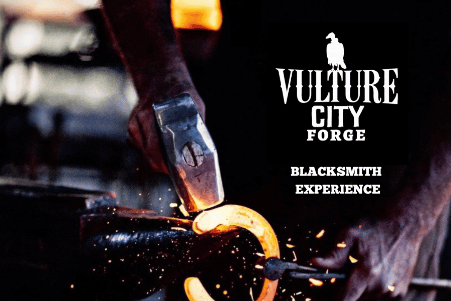 Wickenburg: Schmiedekurs in der Vulture City Forge. Foto: GetYourGuide