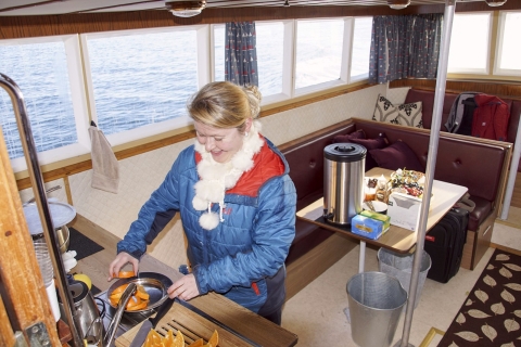 Tromsø: Wildlife Vogel Fjord Cruise met Lunch en DrankjesWildlife-cruise Tromsø: vogels en fjorden, met lunch