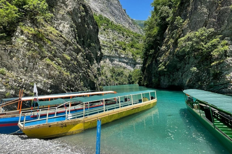 From Tirana: Valbona Valley and Prizren 2 Day Tour German-speaking