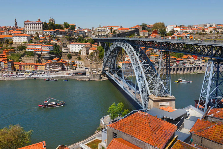 Porto naar Lissabon met Aveiro-Coimbra-Fátima-Nazaré-ÓbidosMINIBUS (9-19 PERSONEN) MET 3 HALTES