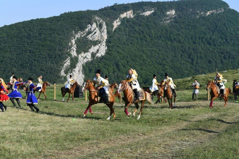 Baku: Karabakh Grand Discovery Tour Karabakh 2-Day Tour with Overnight Stay