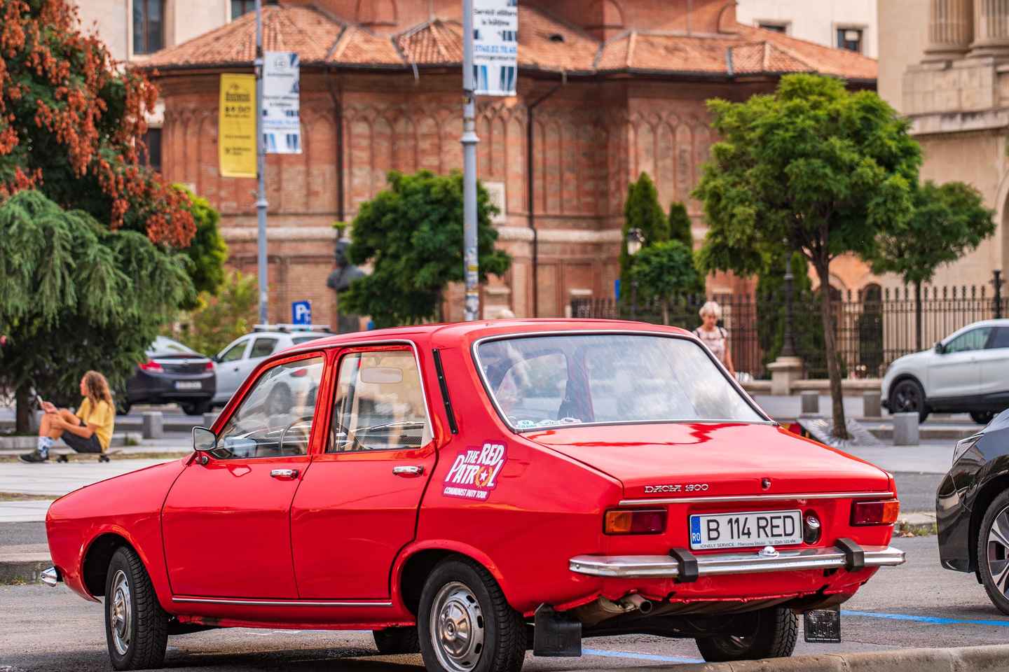 Bucharest: Private Communist Tour in a Romanian Vintage Car