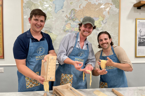 Sorrento: Pasta Masterclass met maaltijd en wijn