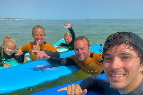 Lezioni di surf Albufeira - Trattare le persone come persone vere