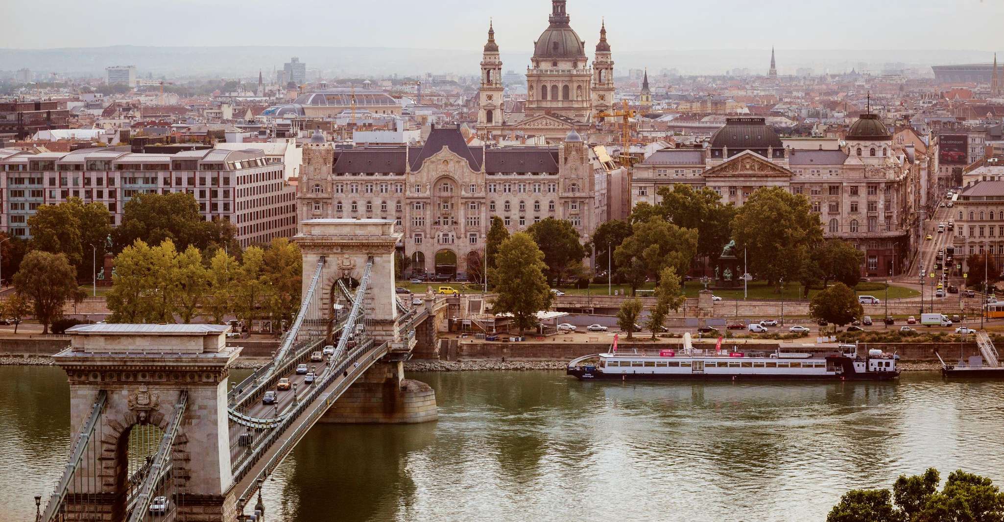 Budapest: Buda Castle Walk with Saint Stephen's Hall photo 8