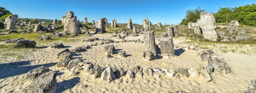 Visite de la forêt de pierre de Varna au coucher du soleil