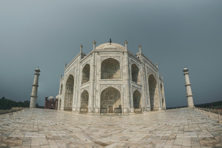 Depuis Delhi : visite guidée privée du Taj Mahal avec prise en chargeChauffeur + voiture privée + visite guidée