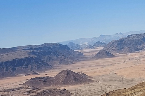 Alquila un coche con conductor para visitar todo Jordania desde Ammán.Por Un Día Coche Con Conductor.