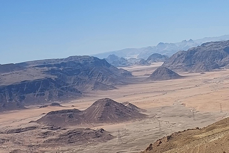 Alquila un coche con conductor para visitar todo Jordania desde Ammán.Por Un Día Coche Con Conductor.