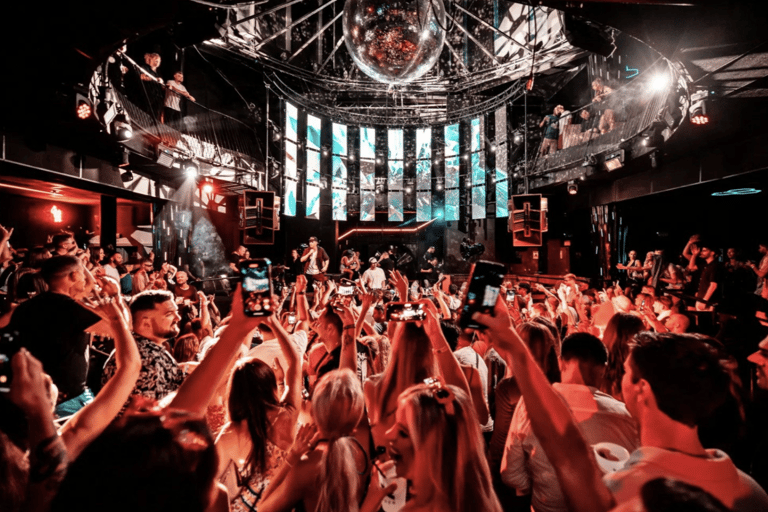 Ibiza: VIP Club Crawl with 3hrs Open Bar and Nightclub Entry