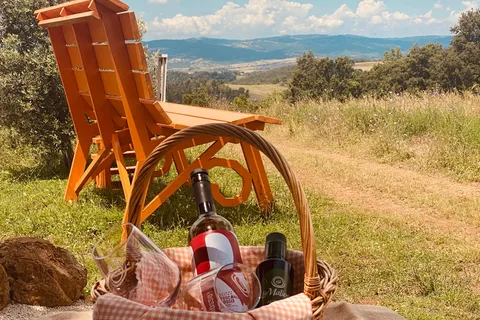 Lunch Picnic in the scenic hills of Maremma Tuscany