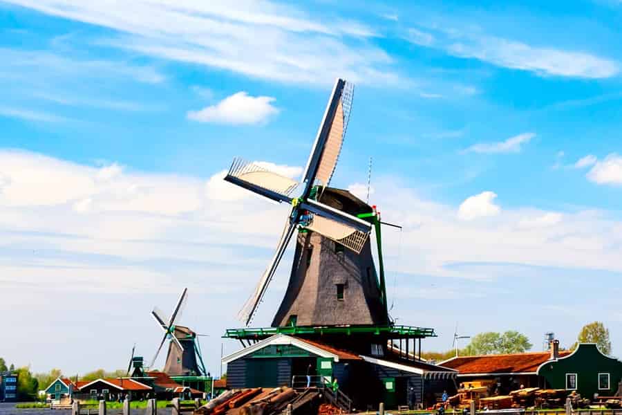 Amsterdam: Zaanse Schans, Käseverkostung & Volendam-Tour. Foto: GetYourGuide Amsterdam: Zaanse Schans, Käseverkostung & Volendam-Tour. Foto: GetYourGuide