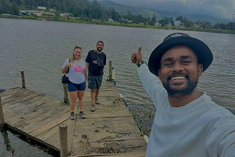 From Kandy to Nuwara Eliya & Moon Plains – Tuk‑Tuk Day Tour From Kandy: Moon Plains Highlands Viewpoint Experience