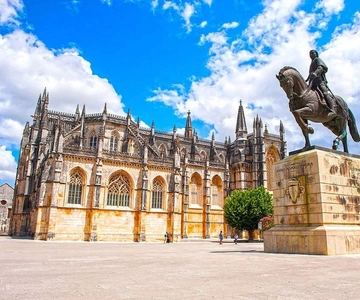 De Lisboa: Passeio Medieval, Batalha, Tomar, Alcobaça, Óbidos