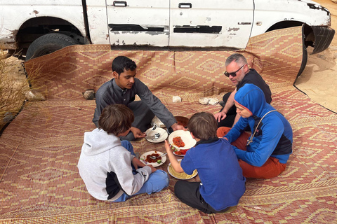 From Wadi Rum: 2-Day Red and White Desert Jeep Tour