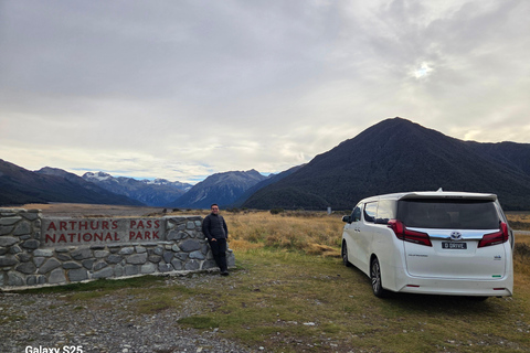 From Lyttelton: 4 Scenic Private Tours for Cruise Travelers Day tour to Hanmer Springs Hot Pools