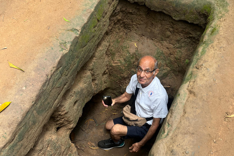 Black Virgin Mountain,Cu Chi Tunnels, Cao Dai By Motorbike