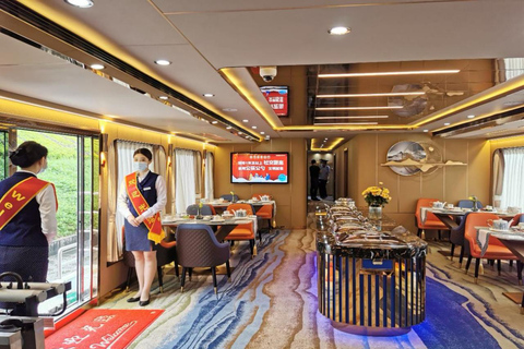 Guilin: Li River Cruise to Yangshuo with Hotel Pickup Li River 5-Star Cruise Upper Deck with Hotel Pickup