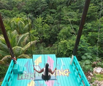Ocho Rios: balanço ao estilo Bali e aventura no rio na Jamaica
