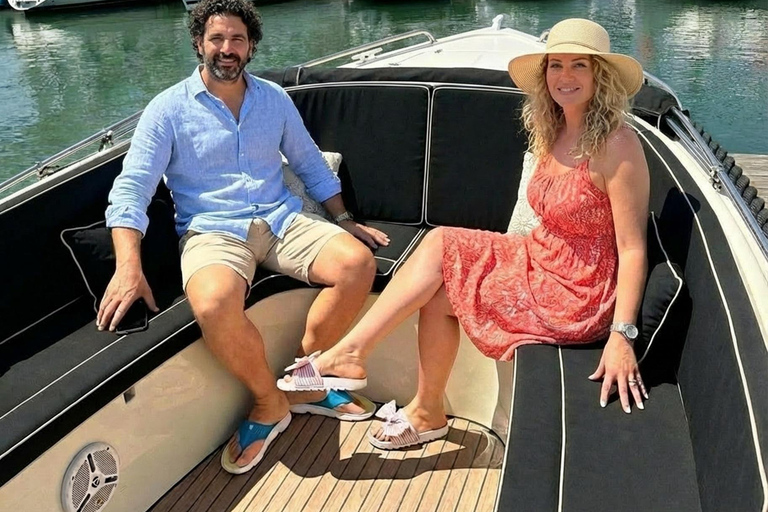 Lisbon: Pastel de Nata & Coffee Premium Boat Experience Lisbon – Sunset Porto Tonic Premium Boat Experience