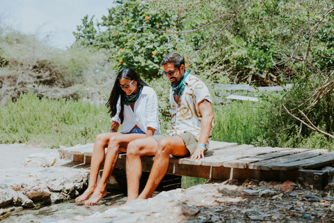 Santa Cruz: Natural Pool & Caves Off-Road Safari