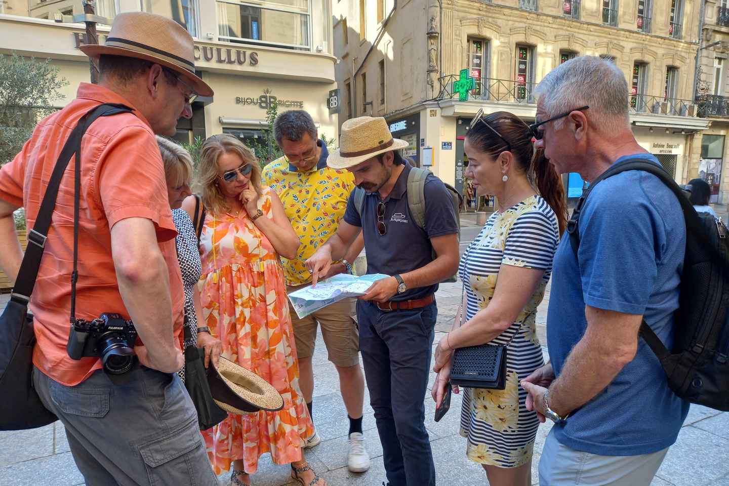 Visite à pied d'Avignon avec entrée au Palais des Papes