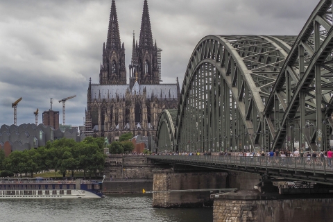Vieille ville de Cologne : jeu d'évasion en plein air sur iPad avec Game Master