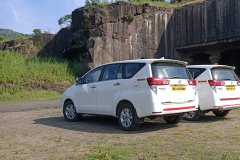 De Aurangabad: Tour particular por Hampi, Badami, Ajanta e ElloraTour com carro e motorista com ar condicionado.