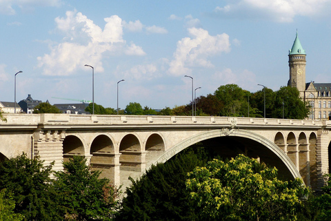 De Paris: Passeio de um dia pela cidade de Luxemburgo com guia particular