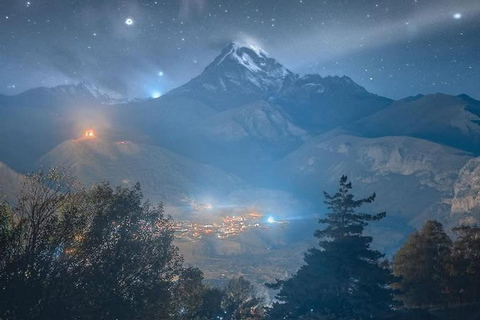 Kazbegi: Private 4x4 Tour to Elia Monastery