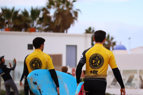 Corralejo: Lezione di surf di 1 giorno per principianti