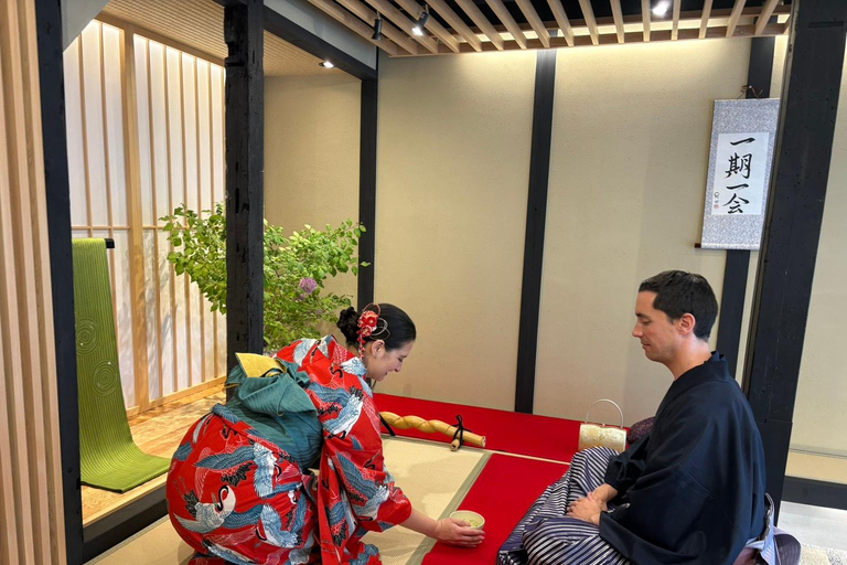 Kyoto: Okada Japanese Tea Ceremony with Matcha and Sweets