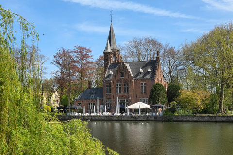 Bruges by bike with family and friends!