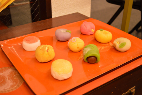 Kanazawa: Traditional Wagashi Making near Higashi Chaya