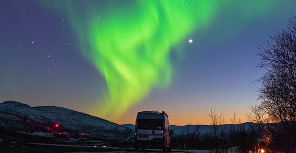 Aurora hunting photography tour