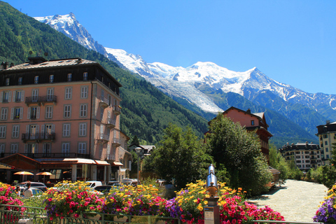 Excursión de un día privada desde Ginebra a Lovagny, Annecy, Lago y vuelta